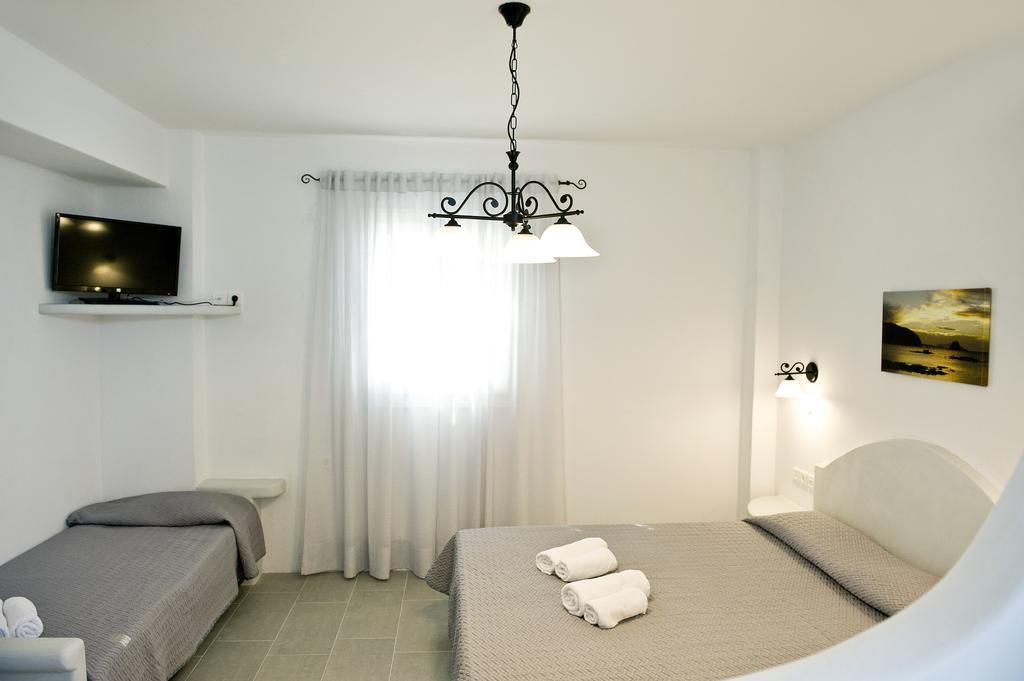 Veletas Rooms Adamantas  Quarto foto