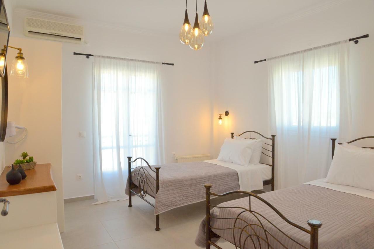 Veletas Rooms Adamantas  Exterior foto